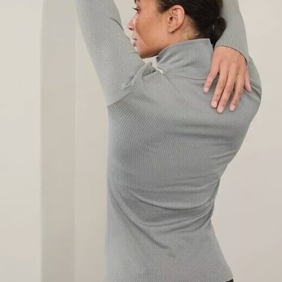 Athleta Flurry Seamless Henley in Storm Cloud - Picture 3 of 8